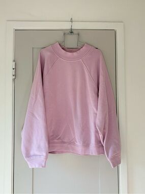 Alo Yoga Renown Heavy Weight Free Time Crew Neck Pullover Sugarplum Pink Small